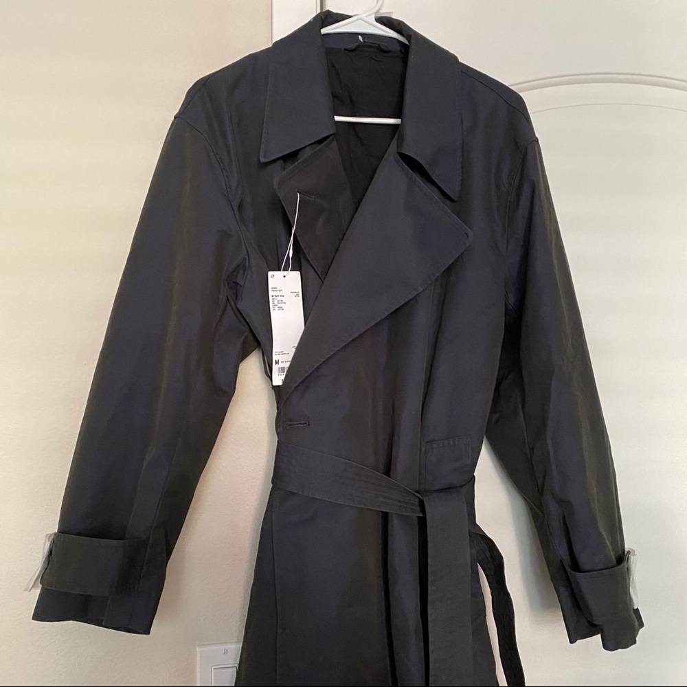 Uniqlo U Women’s dark grey trench coat NWT M size